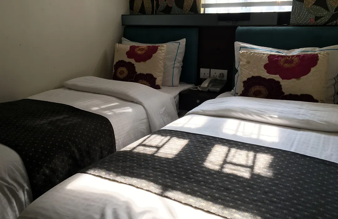 Seasons Hotel-1